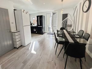Dining area- click for photo gallery